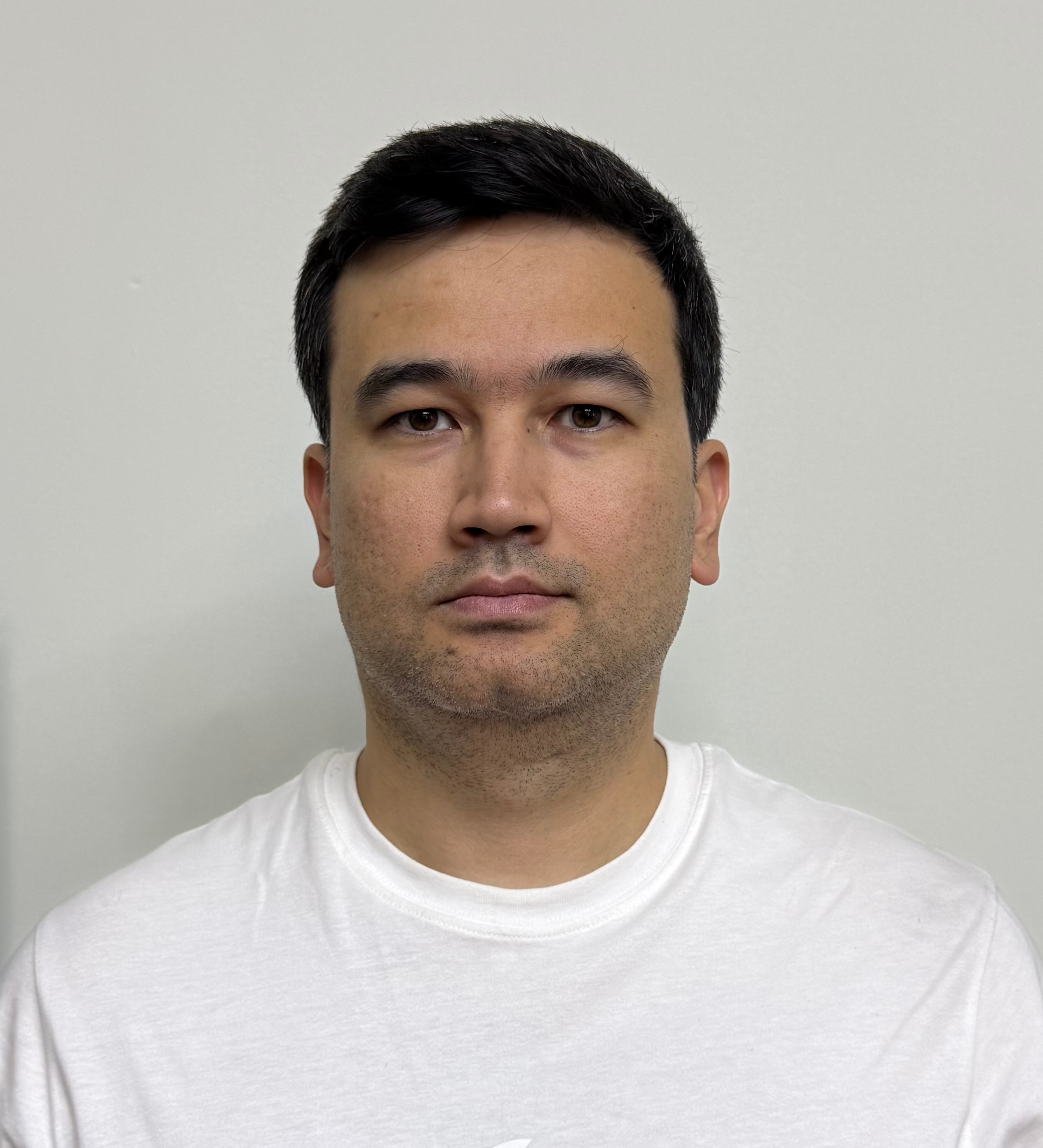 Rovshen Nury