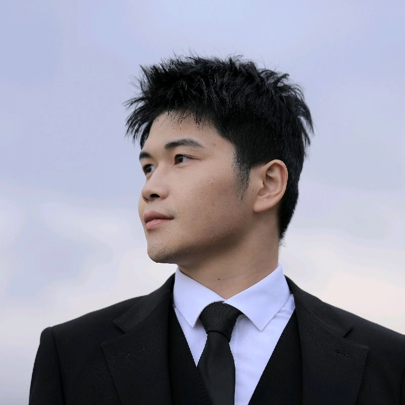 Aaron Liu