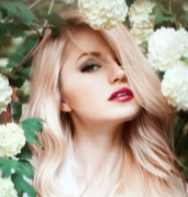Evelyn_Hawthorne
