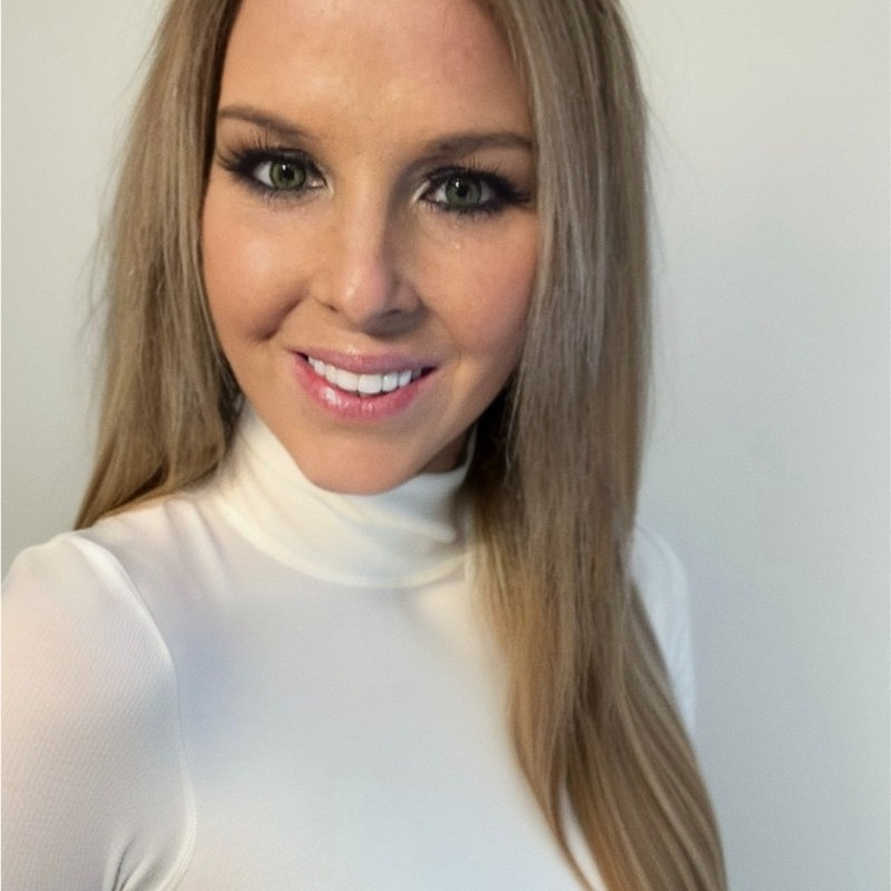 Lindsay M