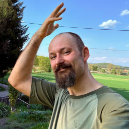 Tomasz Tomasz