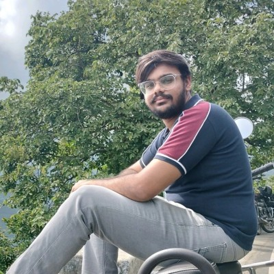 Karthikeyan R