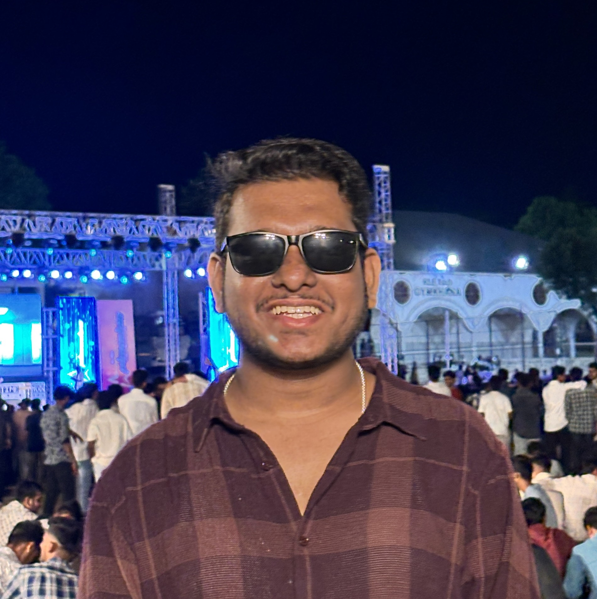 Naveen Gumaste