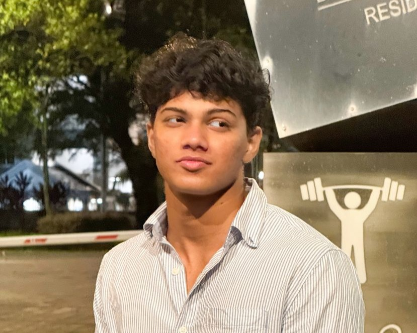 Mo