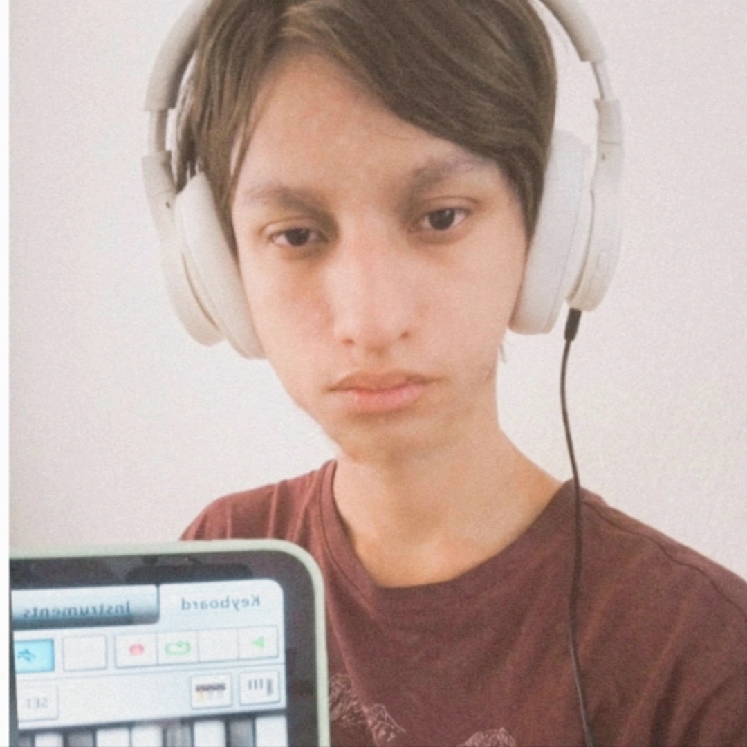 Luis from earth