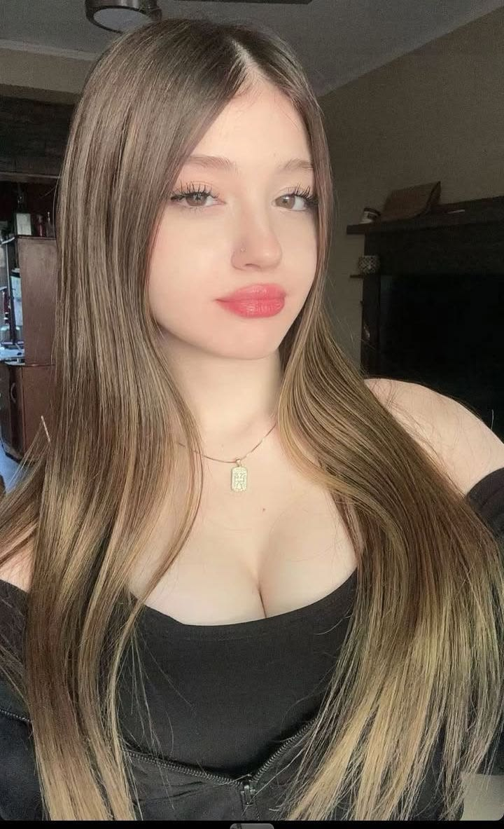 Oliviya Gums