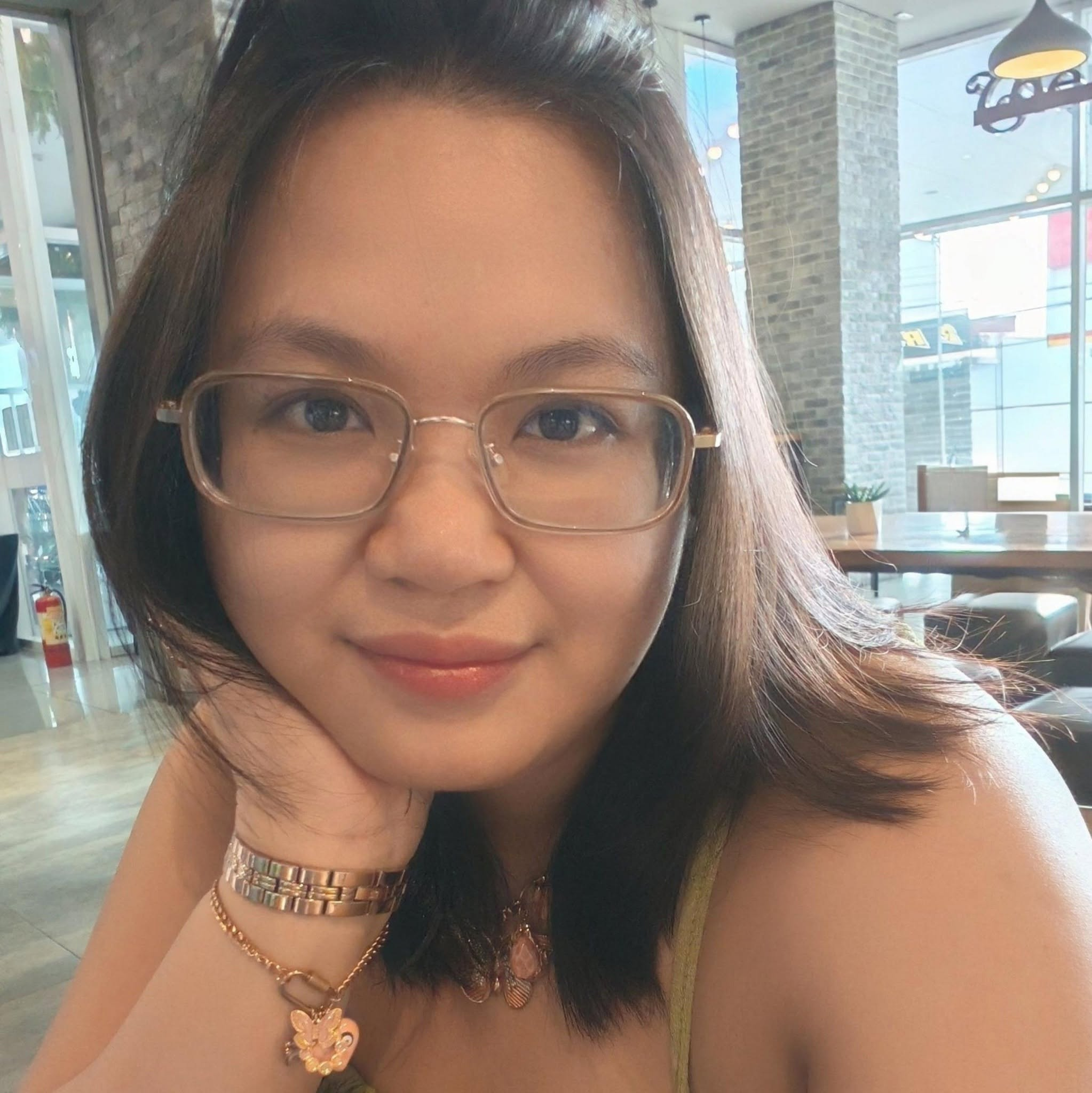 Shar Mae Gayangos