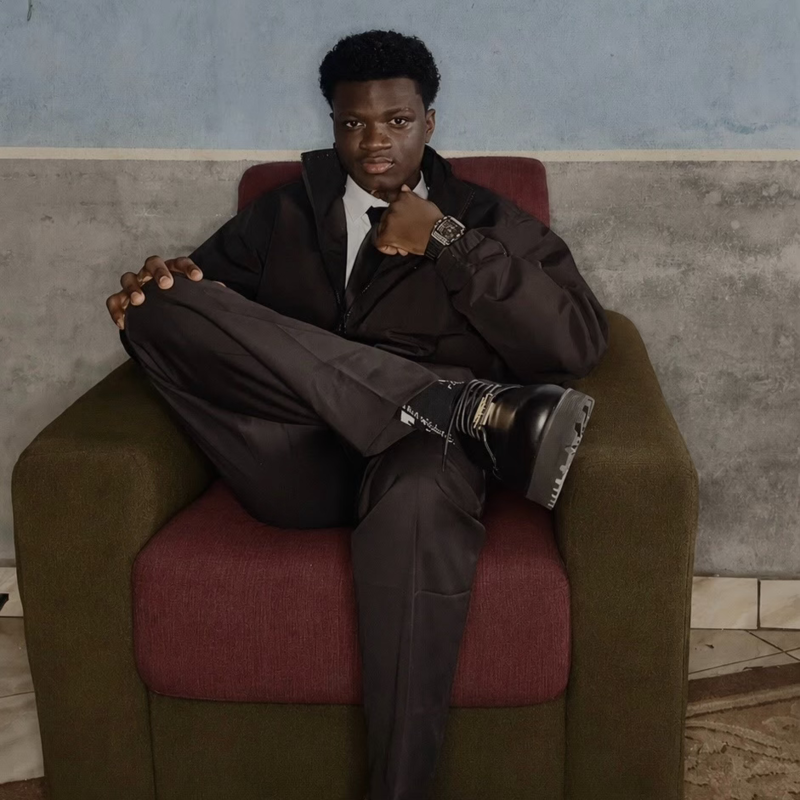 Etonde Fael Synclair