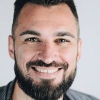 Максим Титов