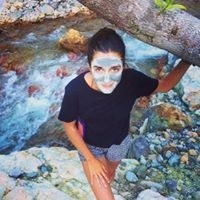 Flore Salmon-Legagneur