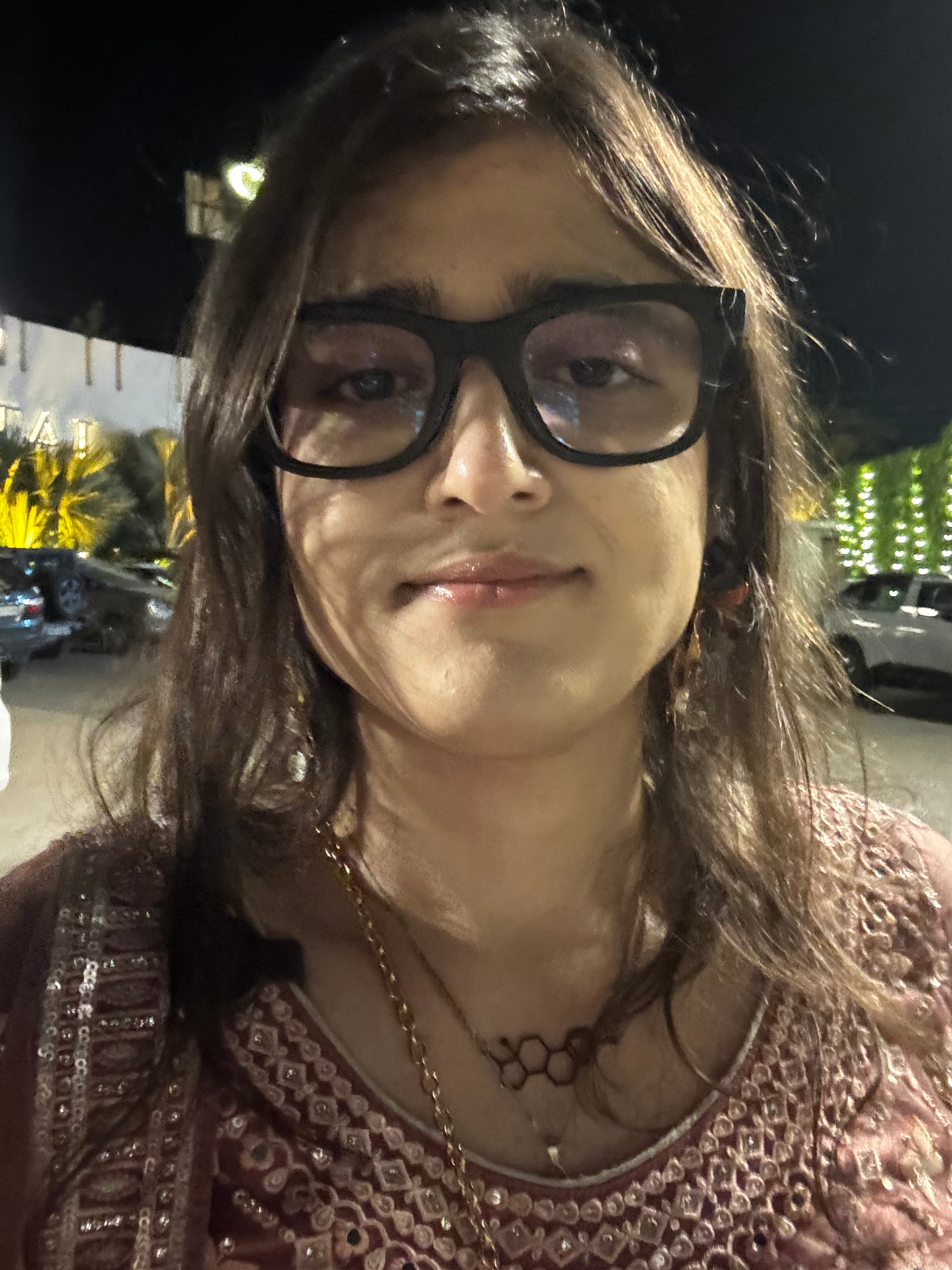 Alara Dhamani