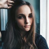 Настя Попова