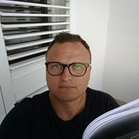 Сергей Леонов