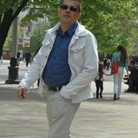 Олег Петров