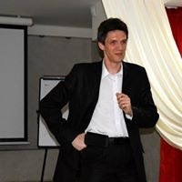 Євген Артамонов