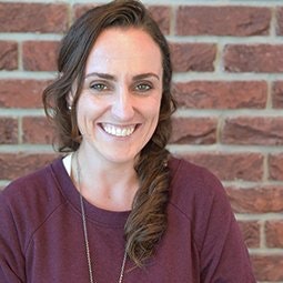 Dine | Ariadne Gomes