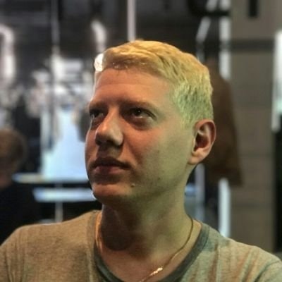 Бесноватый блондин