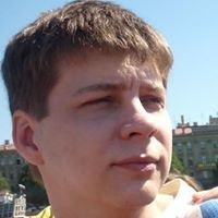 Роман Павлюк