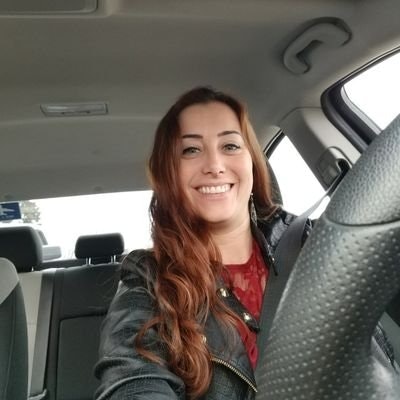 Cristiane Pimont Mescolin de Andrade