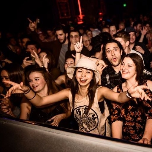 andi (͡° ͜ʖ ͡°)