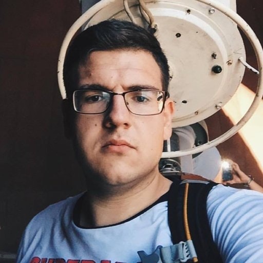 Макс Наумов