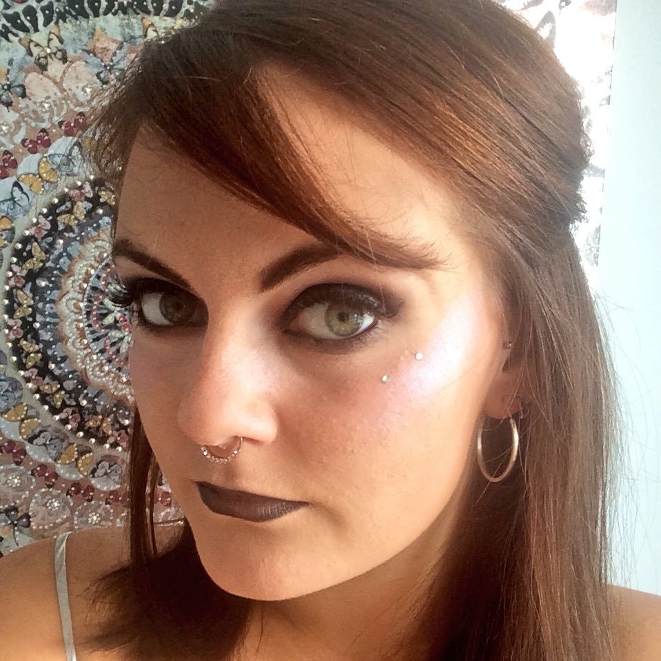 Mari Ellis Dunning 🧚🏻‍♀️