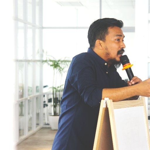 the dark knight bingung jika malam tiba