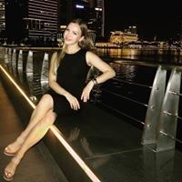 Анна Максимова