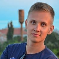 Максим Михайлов