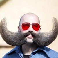 Артём Артёмов