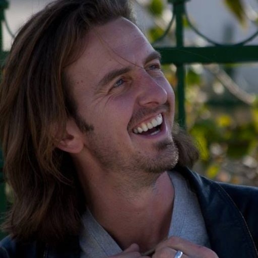 𝕿𝖗𝖆𝖛𝖊𝖑𝖙𝖗𝖔𝖚𝖘𝖊𝖗𝖘