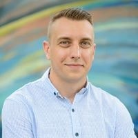 Максим Резниченко