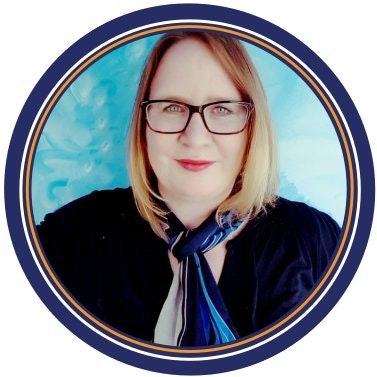 Eleanor Goold - Copywriter & Storyteller