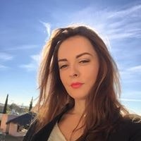 Яна Плотницкая