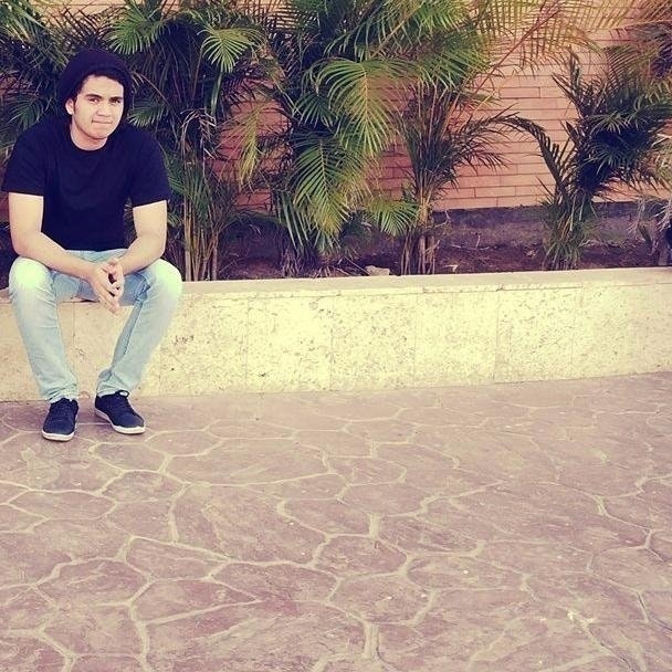 José Moíses Diaz  B