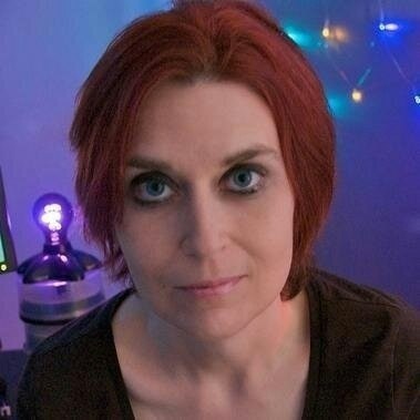 Arthur Loves Plastic