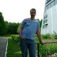 Юрий Петров