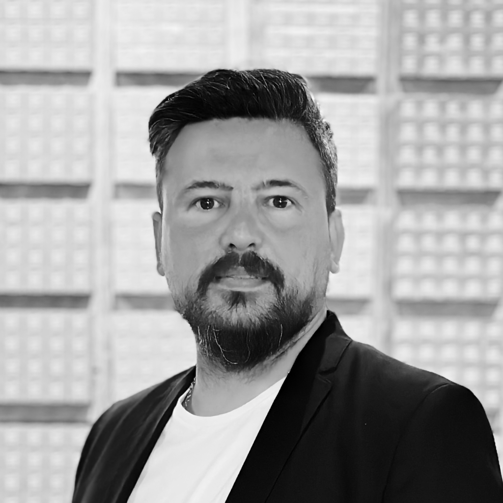 Tolga Gezginiş