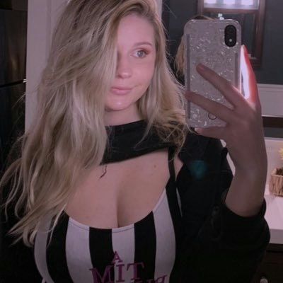 𝔠𝔩𝔞𝔲𝔡𝔦𝔞☾