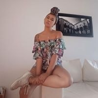 Alexandra Betancourt Pescoso