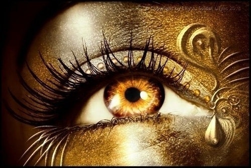 Golden	Eyes