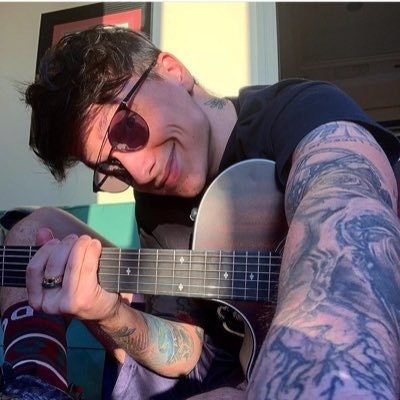 𝒮𝒶𝓇𝒶 ♡