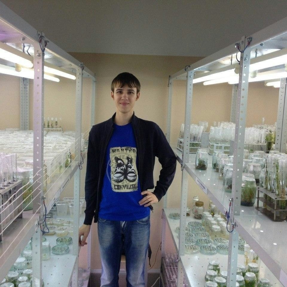 Артем Деркаев 