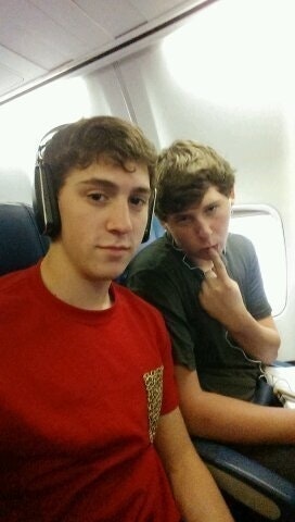 oldman who cuts wood