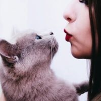 Лена Жарова