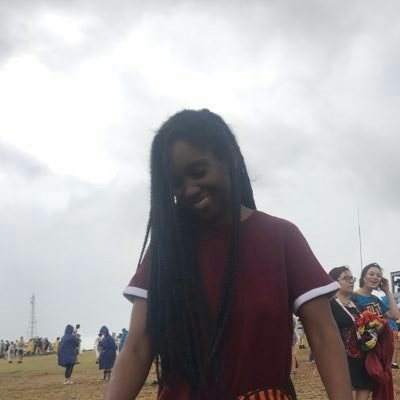 diretora chefe na empresa doida