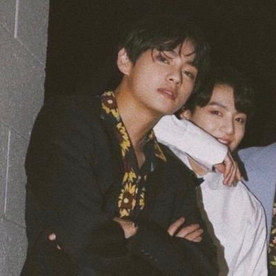 Emina 🇧🇦 // ⚜️ LIGHTS