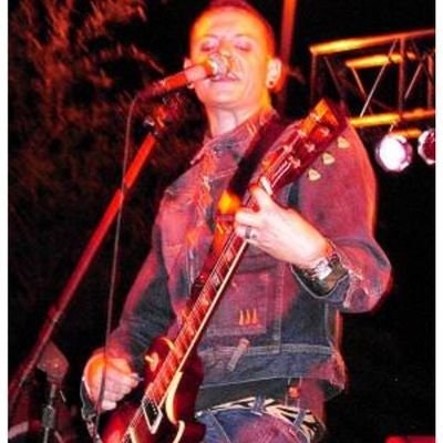 𝙲𝙷𝙰𝚉𝚈.