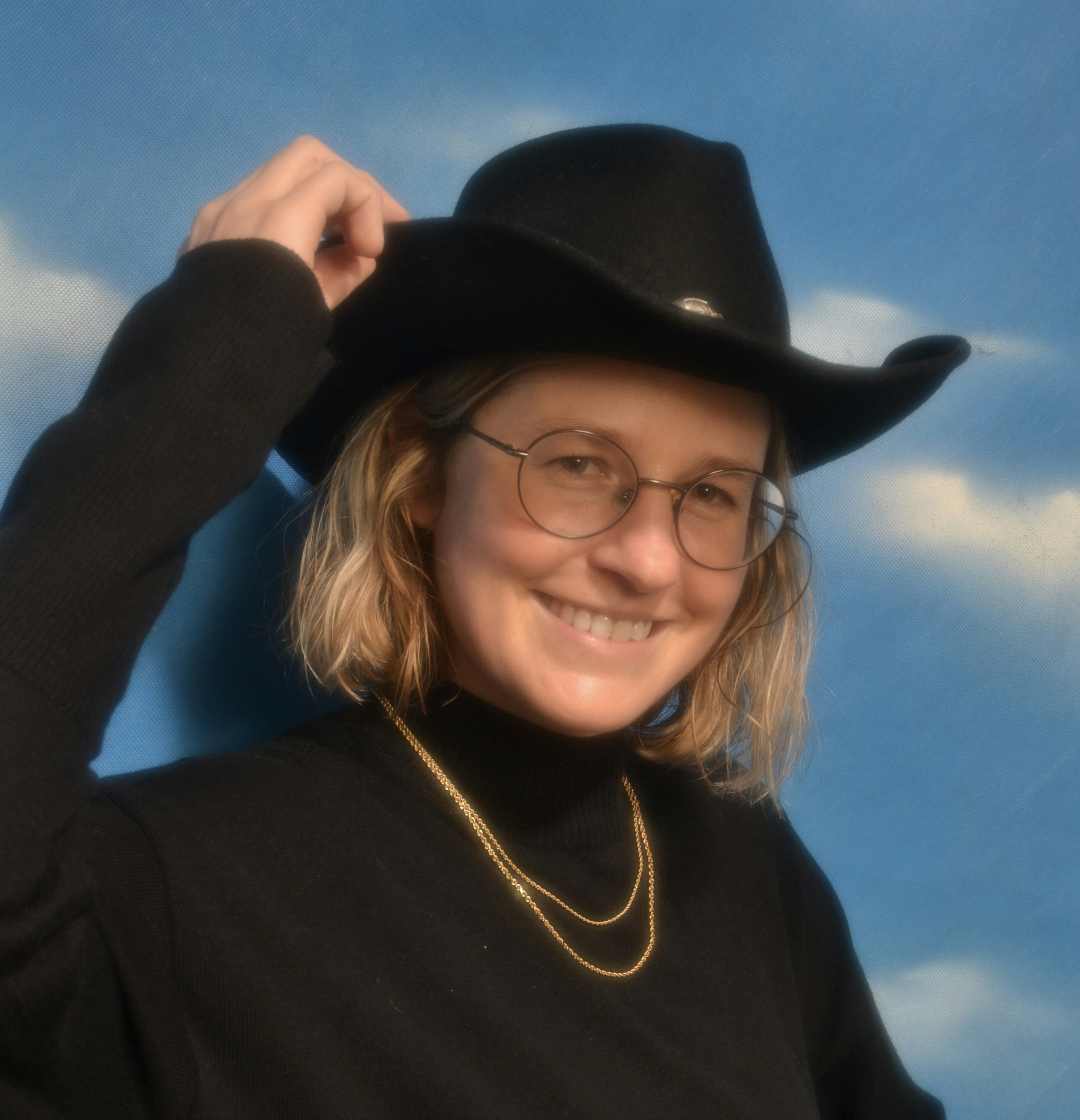 davi brown (she/her)