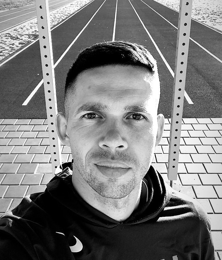 Александр Валяев